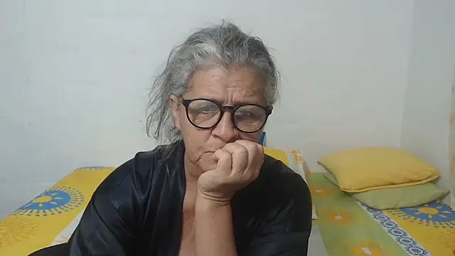 Snapshot of candy_mature_ chatting on February 4, 2025, 9:28 am candy mature online show from February 4, 2025, 9:28 am
