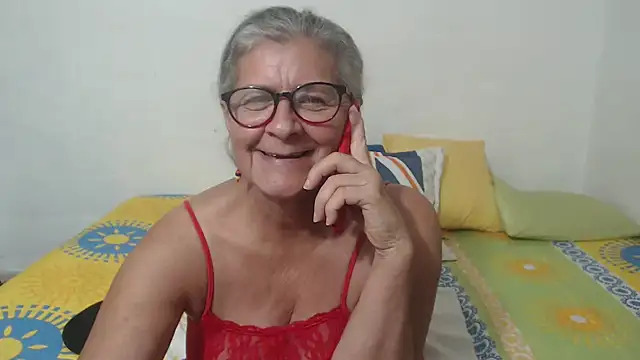 Snapshot of candy_mature_ chatting on February 5, 2025, 12:31 am candy mature online show from February 5, 2025, 12:31 am