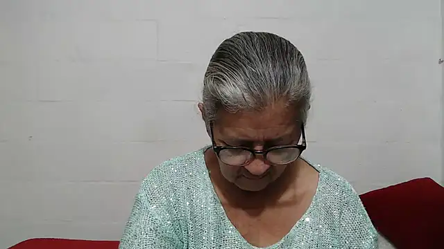 Snapshot of candy_mature_ chatting on October 12, 2025, 11:20 am candy mature online show from October 12, 2025, 11:20 am