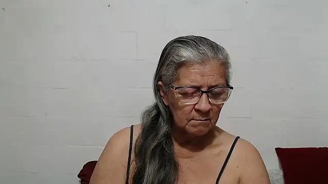 Snapshot of candy_mature_ chatting on October 18, 2025, 12:06 pm candy mature online show from October 18, 2025, 12:06 pm
