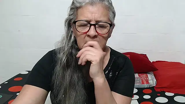 candy mature  online show from November 28, 2025, 11:13 am