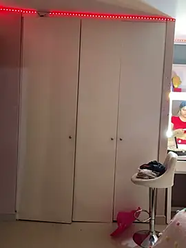 Snapshot of DarianaGuzz chatting on March 3, 2025, 6:37 am DarianaGuzz online show from March 3, 2025, 6:37 am