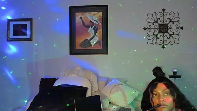 yiauana online show from February 8, 2025, 3:08 am