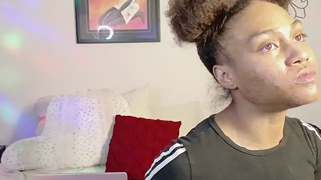 yiauana online show from February 18, 2025, 10:38 am