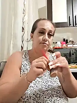 AvaLloyd online show from September 25, 2025, 2:48 am