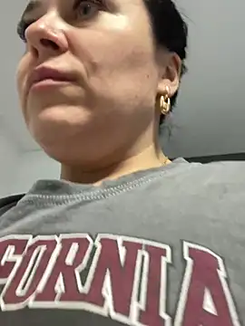 Snapshot of CuteNata chatting on January 14, 2025, 2:43 pm CuteNata online show from January 14, 2025, 2:43 pm