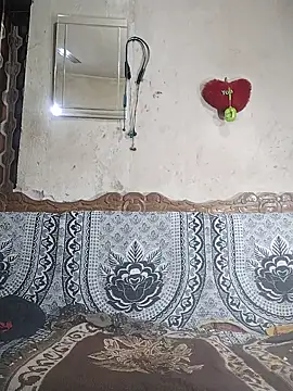 BadBoySmoker7070 online show from March 18, 2025, 2:47 am