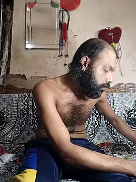 BadBoySmoker7070 online show from September 11, 2025, 5:02 pm