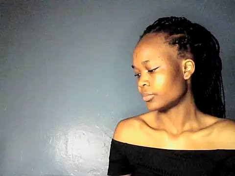 Snapshot of cyberbunnie chatting on December 29, 2024, 6:05 pm cyberbunnie online show from December 29, 2024, 6:05 pm