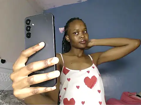 Snapshot of cyberbunnie chatting on October 11, 2025, 8:29 pm cyberbunnie online show from October 11, 2025, 8:29 pm