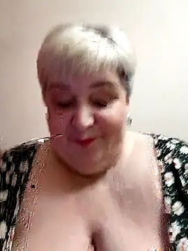 Baunti5555 online show from October 27, 2025, 2:10 pm