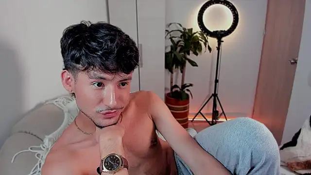 dimitri targaryen online show from January 15, 2025, 3:22 am