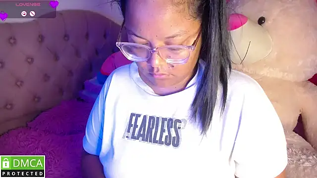 KittyHot20 online show from December 17, 2025, 5:19 pm