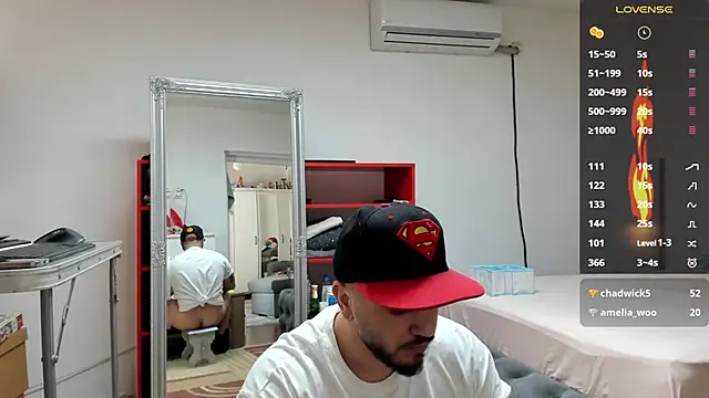 supermanboy94 online show from March 6, 2025, 9:36 am