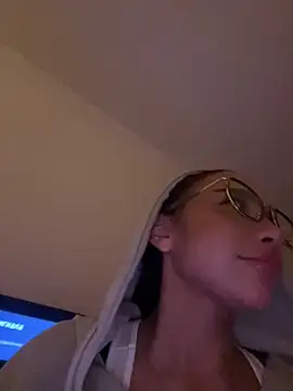 Snapshot of CardiSweetBaby chatting on January 12, 2025, 1:00 am CardiSweetBaby online show from January 12, 2025, 1:00 am