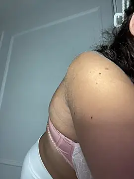 Snapshot of CardiSweetBaby chatting on January 12, 2025, 4:10 am CardiSweetBaby online show from January 12, 2025, 4:10 am