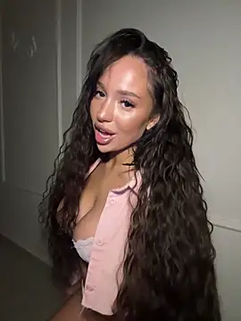 Snapshot of CardiSweetBaby chatting on October 14, 2025, 6:20 pm CardiSweetBaby online show from October 14, 2025, 6:20 pm