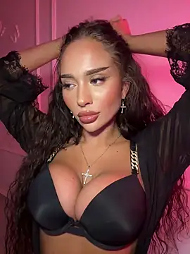 Snapshot of CardiSweetBaby chatting on November 26, 2025, 8:10 pm CardiSweetBaby online show from November 26, 2025, 8:10 pm