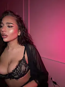 Snapshot of CardiSweetBaby chatting on December 17, 2025, 6:03 pm CardiSweetBaby online show from December 17, 2025, 6:03 pm