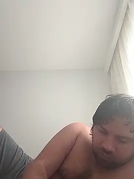 raducelfrumos99 online show from December 18, 2025, 9:48 am