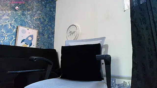 Snapshot of Rhaegal_hot chatting on June 11, 2026, 9:46 pm Rhaegal hot online show from June 11, 2026, 9:46 pm