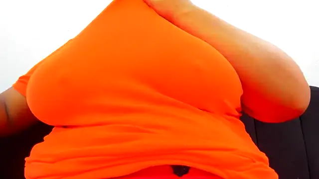 Kika teem online show from October 2, 2025, 6:15 pm