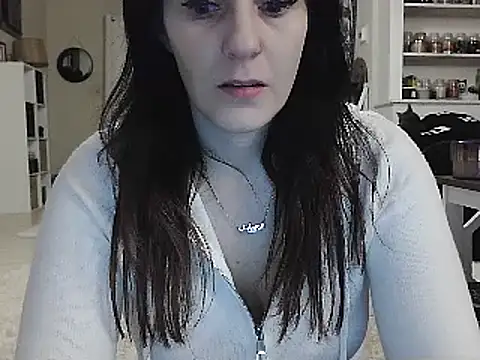 CrystalLakeXO online show from January 25, 2025, 6:23 am