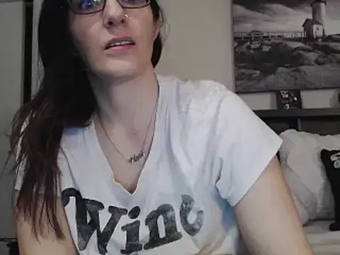 CrystalLakeXO online show from March 9, 2025, 10:19 am