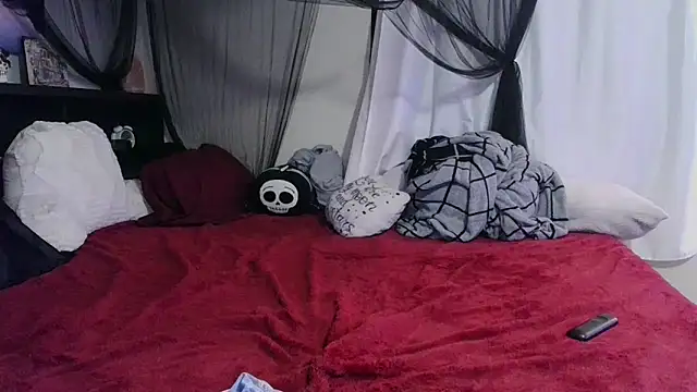 CrystalLakeXO online show from March 8, 2026, 6:06 am