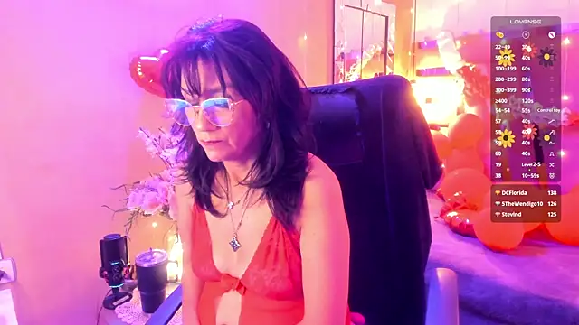 Snapshot of Ahytanna chatting on February 15, 2025, 7:49 am Ahytanna online show from February 15, 2025, 7:49 am