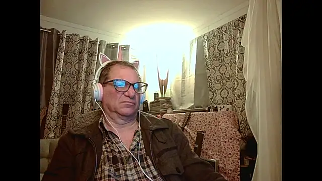 coryassman online show from February 1, 2025, 12:37 pm