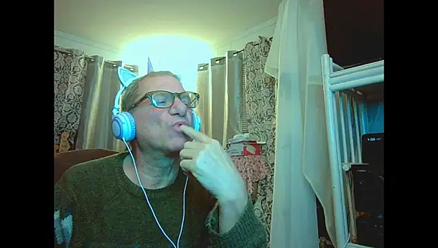 coryassman online show from March 25, 2026, 8:09 am