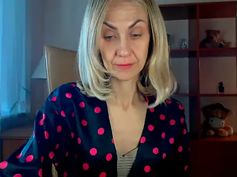 Tanya6547 online show from October 14, 2025, 9:10 am