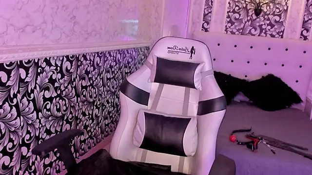 Foxy Slave online show from January 19, 2025, 1:01 pm