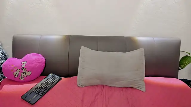 jessamond online show from December 16, 2025, 9:20 pm