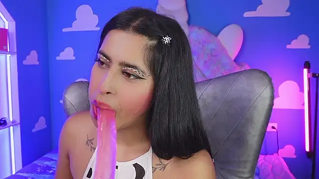 miss romyna online show from February 18, 2026, 11:06 am