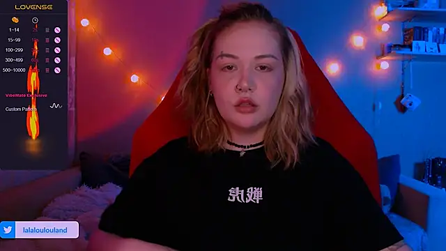 Snapshot of lala_loulou_land chatting on December 27, 2024, 8:18 pm lala loulou land online show from December 27, 2024, 8:18 pm