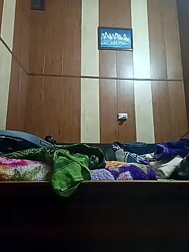 lovesuna online show from January 8, 2026, 1:13 pm