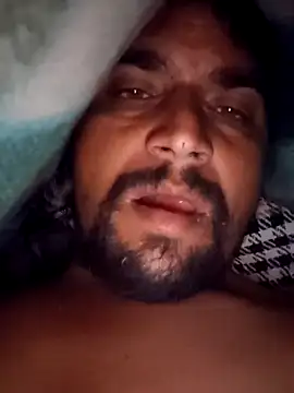 lovesuna online show from April 5, 2026, 8:28 pm