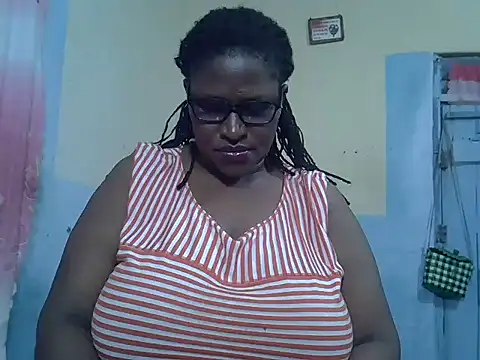 sexy bigboobss online show from October 24, 2025, 5:20 pm