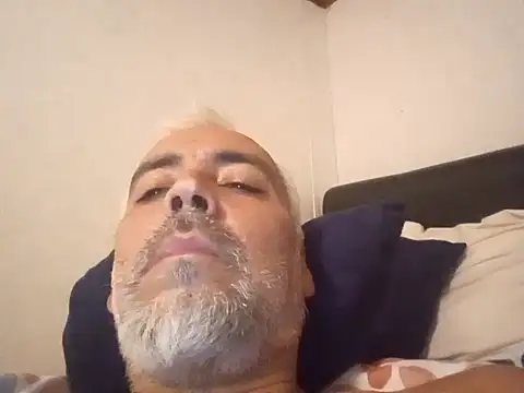 Snapshot of Xoc8_ chatting on December 4, 2024, 8:40 pm Xoc8  online show from December 4, 2024, 8:40 pm