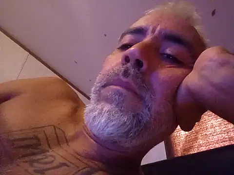 Snapshot of Xoc8_ chatting on December 5, 2024, 9:39 pm Xoc8  online show from December 5, 2024, 9:39 pm