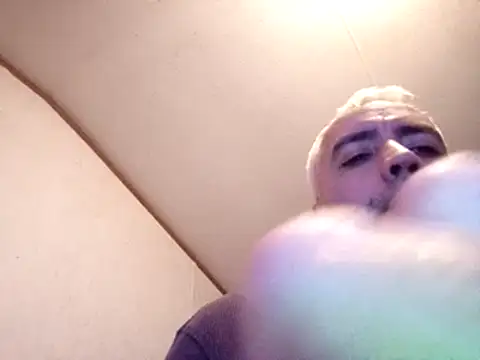 Snapshot of Xoc8_ chatting on January 27, 2025, 7:03 pm Xoc8  online show from January 27, 2025, 7:03 pm