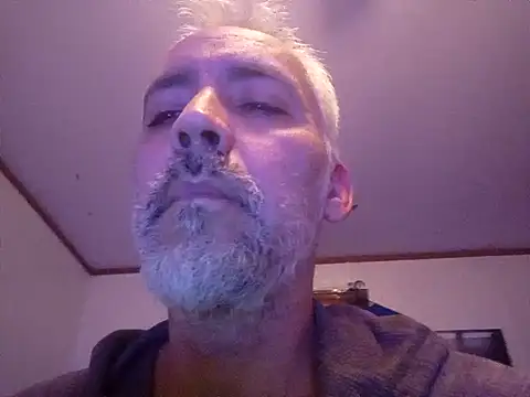 Snapshot of Xoc8_ chatting on February 19, 2025, 6:00 pm Xoc8  online show from February 19, 2025, 6:00 pm