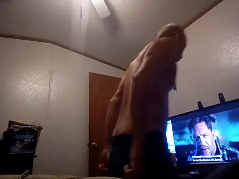 Snapshot of Xoc8_ chatting on February 25, 2025, 10:18 pm Xoc8  online show from February 25, 2025, 10:18 pm