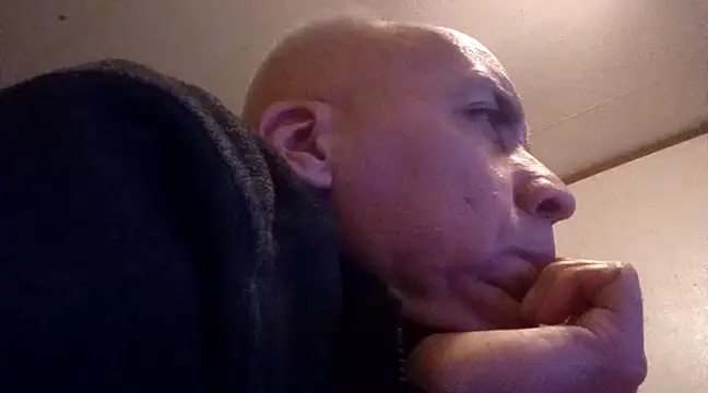 Snapshot of Xoc8_ chatting on March 1, 2025, 6:57 am Xoc8  online show from March 1, 2025, 6:57 am