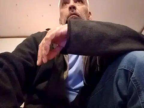 Snapshot of Xoc8_ chatting on March 20, 2025, 9:13 pm Xoc8  online show from March 20, 2025, 9:13 pm