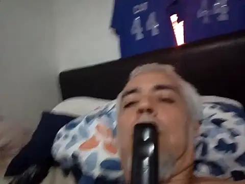 Snapshot of Xoc8_ chatting on September 8, 2025, 8:41 pm Xoc8  online show from September 8, 2025, 8:41 pm