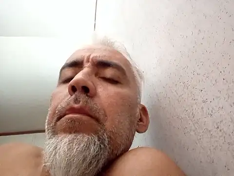 Snapshot of Xoc8_ chatting on October 7, 2025, 5:04 am Xoc8  online show from October 7, 2025, 5:04 am