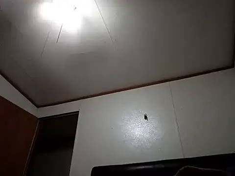 Snapshot of Xoc8_ chatting on October 29, 2025, 5:14 pm Xoc8 online show from October 29, 2025, 5:14 pm